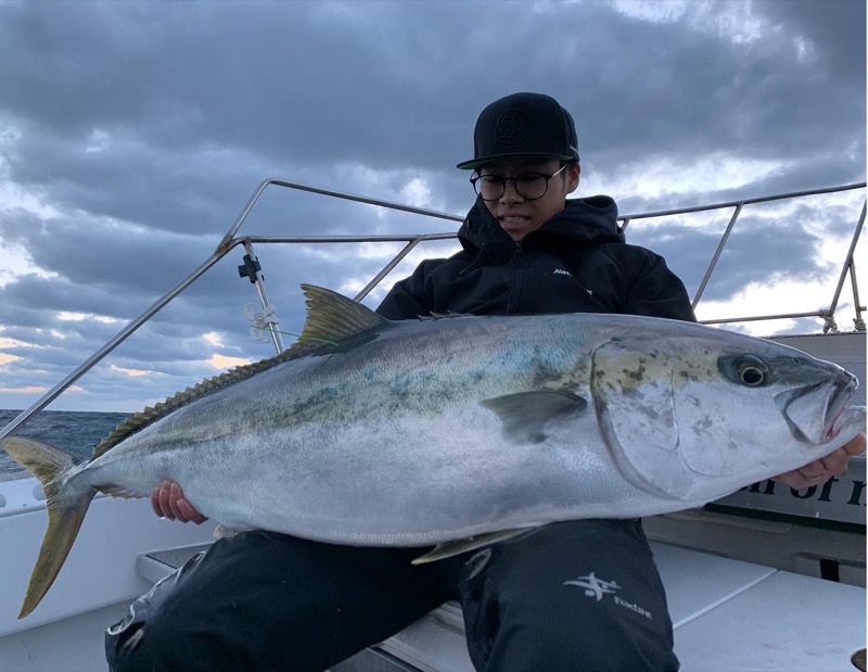 ヒラマサ キャスティング 晩秋の玄界灘でヒラマサキャスティング!10kgオーバーが連発！？ 唐津
